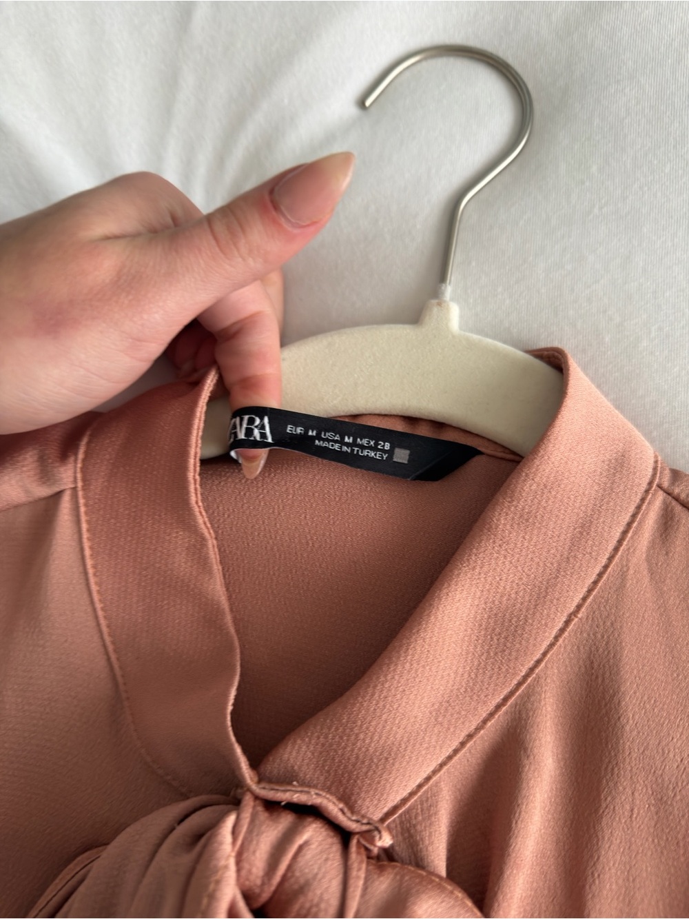 Zara Bow Tie-Neck Blouse in Pink Size Medium Like New - Picture 2 of 2